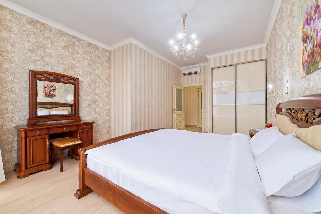 Apartment Pearl Of Arcadia Odesa Exterior photo